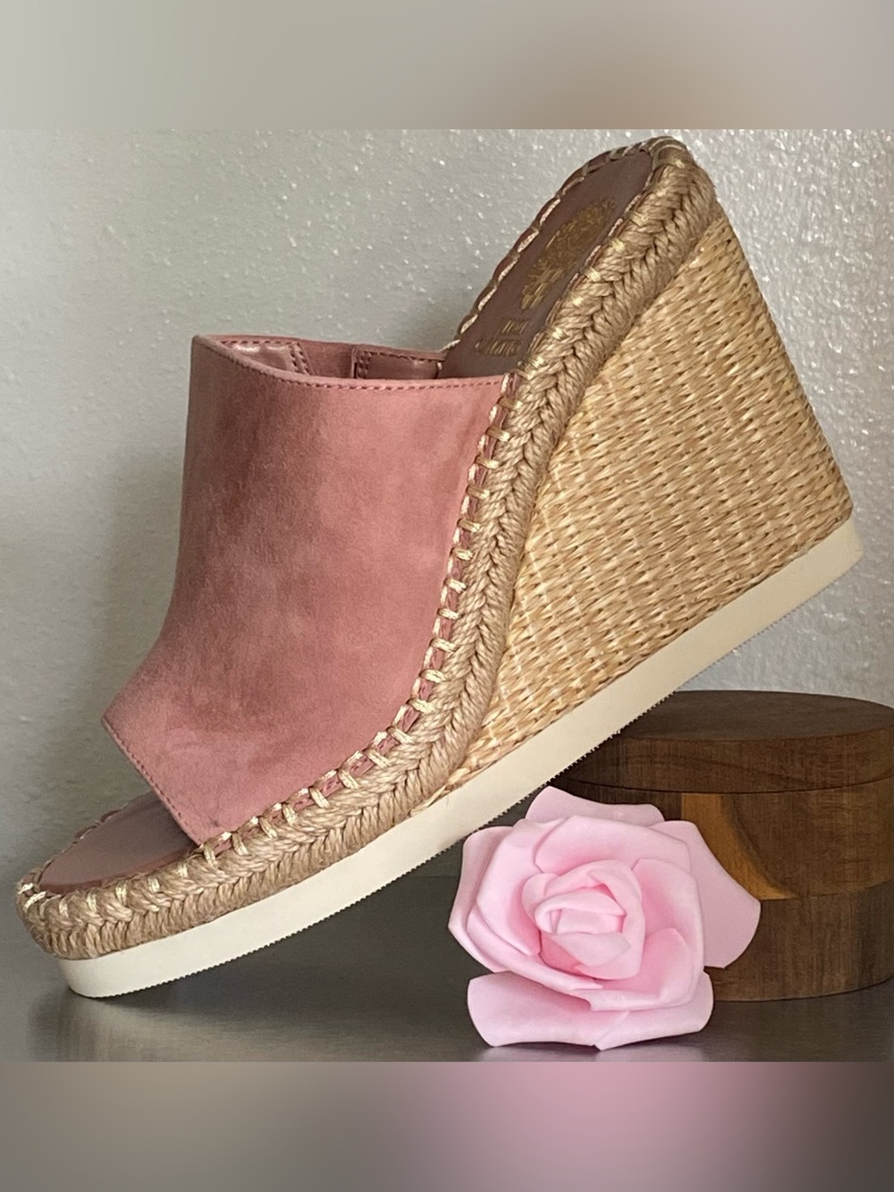 NEW VINCE CAMUTO DUSTY ROSE LEATHER WEDGE MULES